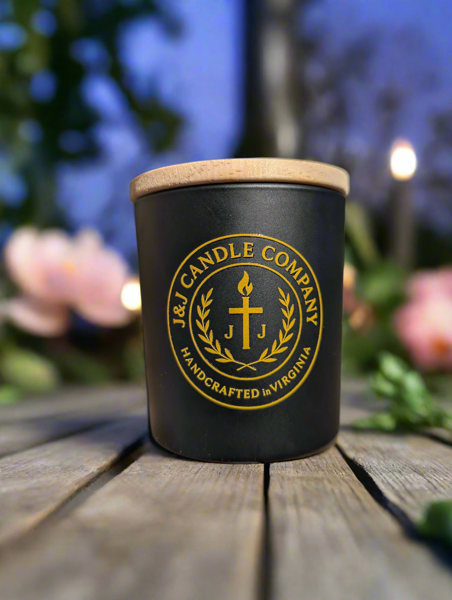 Moonlight Tuberose | Wooden Wick | Handmade | Organic Wax | 6oz | 30+ Hours of Burn